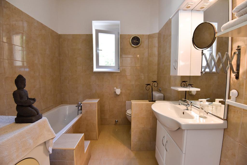Grape&Wine Guesthouse Eger Eksteriør billede